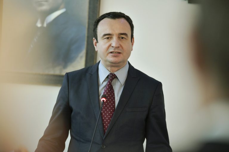 Kurti thotë se për 3 vite të qeverisjes së tij ka pasur përmirësime: Kosova e përkushtuar në perspektivën euro-atlantike