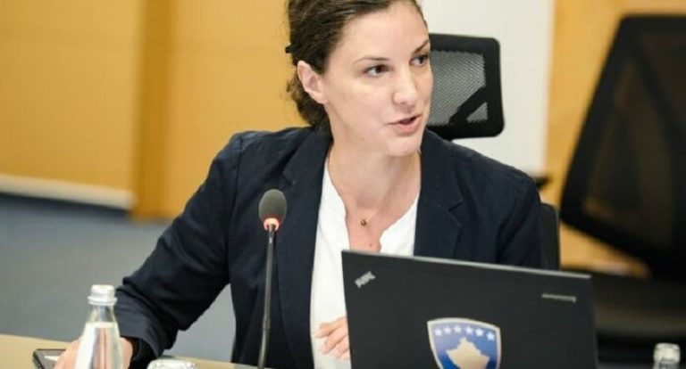 Rizvanolli zbulon pse po ikin njerëzit nga Kosova: Mbetën mbyllur gjatë pandemisë, tash kanë nevojë të lëvizin