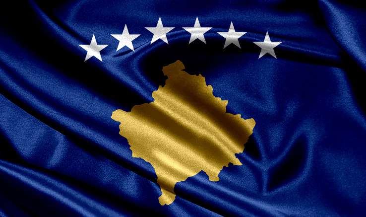 Djegia e flamurit të Kosovës në Zveçan, dyshohet se e bënë tre të mitur