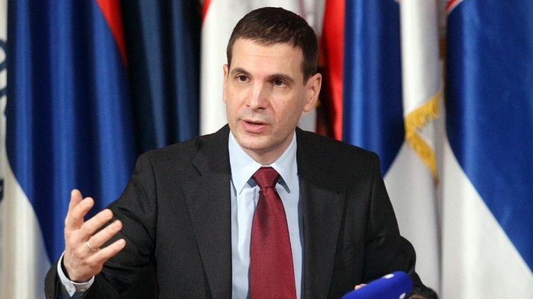 Partia serbe e ekstremit të djathtë miraton deklaratë për ‘pushtimin’ e Kosovës