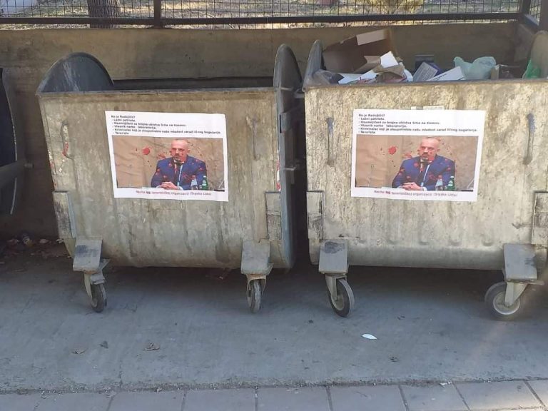 ‘Patriot i rrejshëm’, në veri shfaqen poster kundër Milan Radojçiq