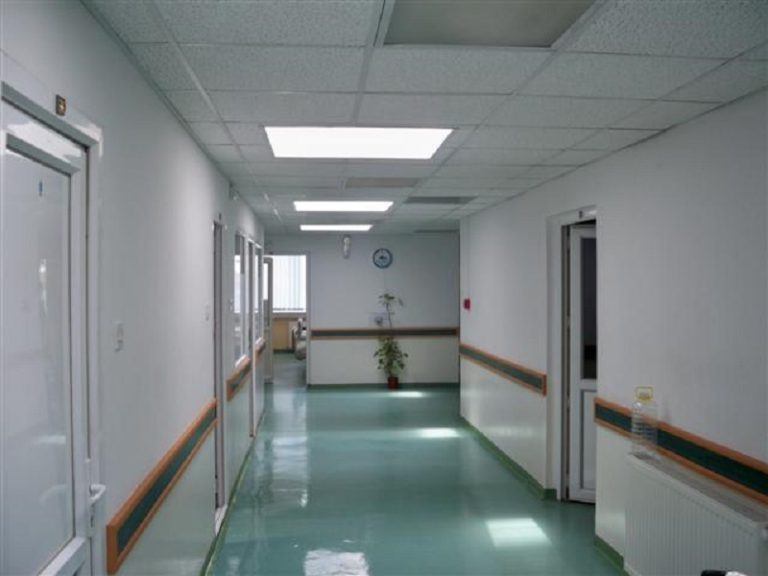 38-vjeçarja s’ka para ta paguajë shërimin nga gabimi i doktorit, ka kaluar në depresion