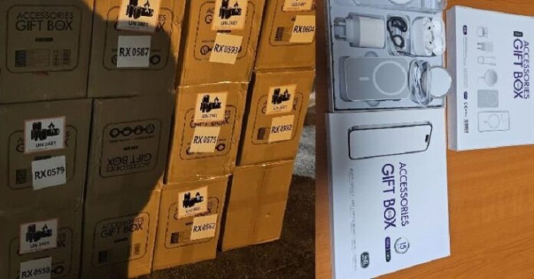 Dogana kap në kontrabandë pjesë për telefona, po futeshin ilegalisht në Kosovë