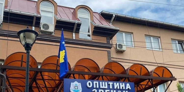 Ofendoi policët, arrestohet një serb në Zveçan