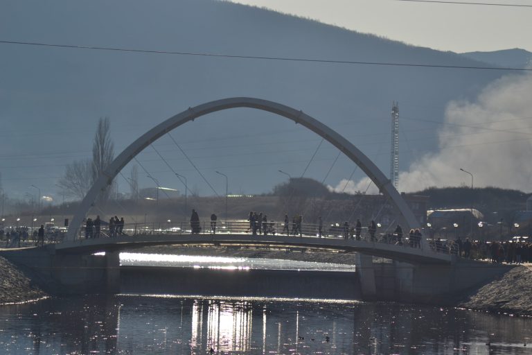 Zbuten temperaturat: Sot mot me diell dhe vranësira