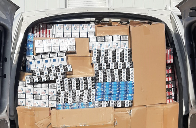 Parandalohen dy raste të kontrabandës me mallra në Veri – sekuestrohen ushqim, pije e duhan