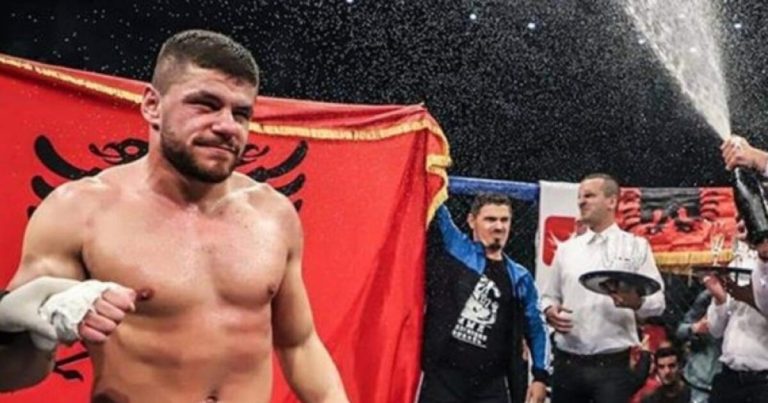 Këtu mund të shikoni LIVE meçin e Florian Markut
