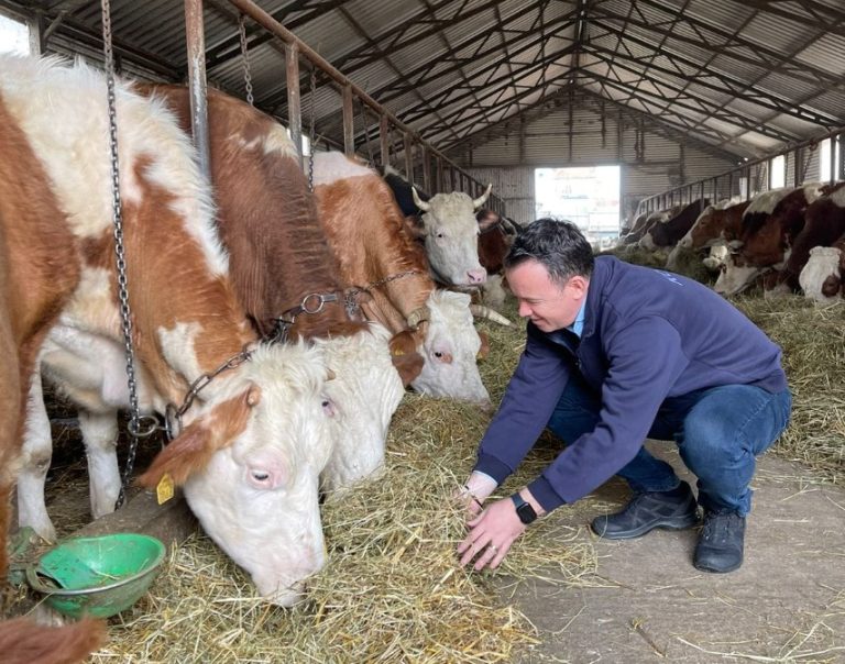 Peci njofton se vazhdon të jetë i hapur aplikimi për subvencione 2024