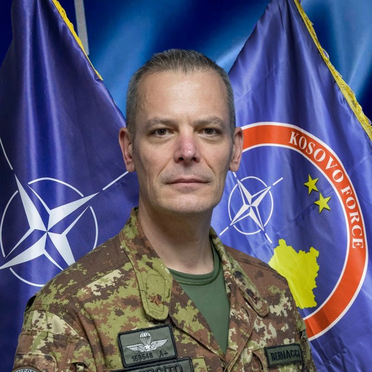 Brigadieri i KFOR’it mesazhe nga Budapesti: Kush do telashe me njerëzit tanë, përballet me organizatën më të fuqishme ushtarake në botë