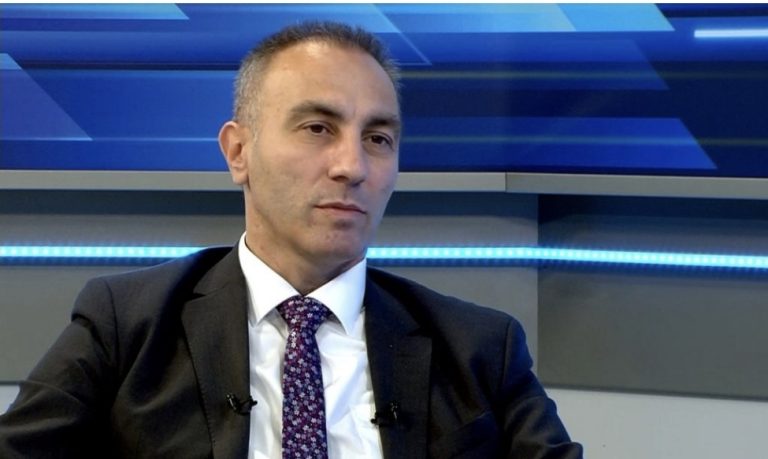 Grubi thotë se një zyrtar i lartë amerikan i është ankuar për ‘sentimentin anti-amerikan’ të popullit shqiptar të Kosovës