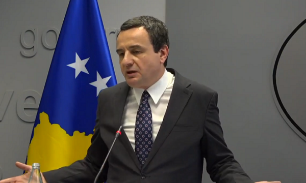 Kurti kërkon nga BE-ja t’ia heqin Kosovës masat pasi mundësoi votimet në veri për shkarkimin e kryetarëve