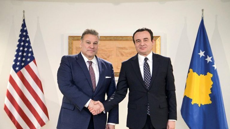 ‘Dezinformatat kundër tij’, Escobar: Ato dolën pasi e njoftova Qeverinë e Kosovës se po largohem