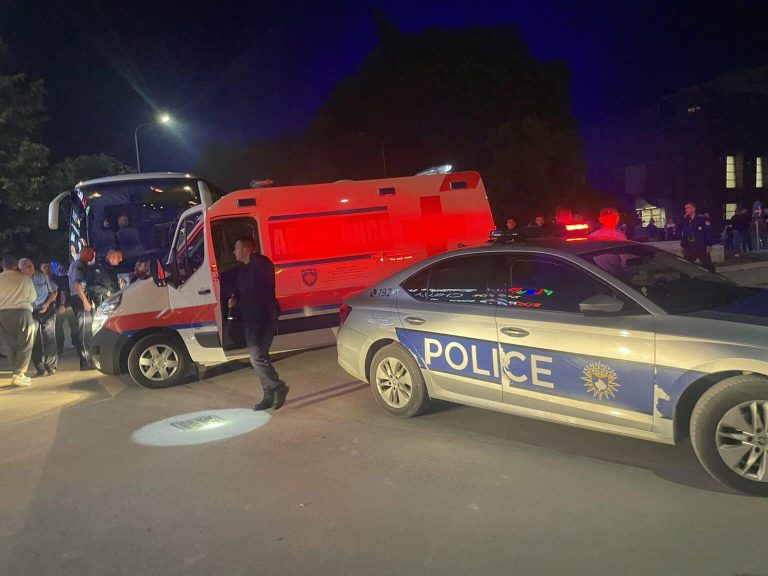 Dy të therur në Mitrovicë pas ndeshjes së basketbollit