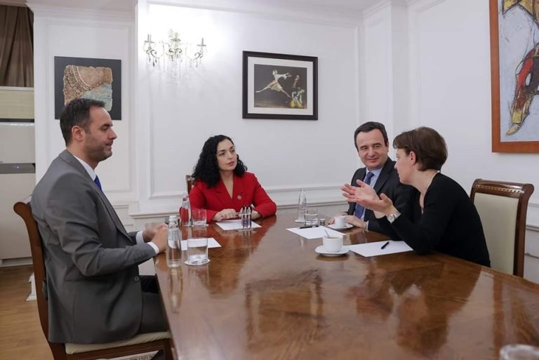 “E nxorën Asociacionin nga pakoja” e “po tentohet t’i lihet faji Presidencës”, Osmani i drejton akuzat kah Qeveria