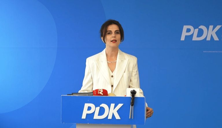 Çitaku: Kuvendi ku u nënshkru ‘Deklarata e Pavarësisë’, VV-ja e ka shndërruar në ‘cirk’!