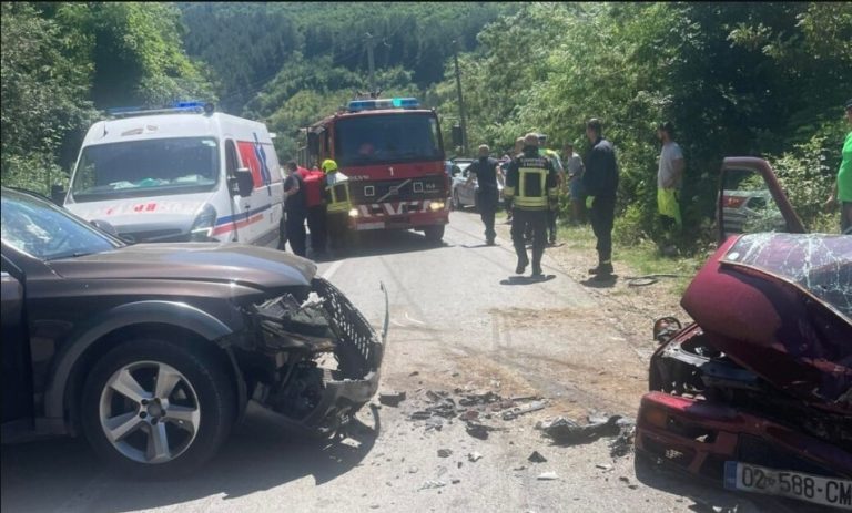 Aksident i frikshëm në Mitrovicë, 9 persona të lënduar