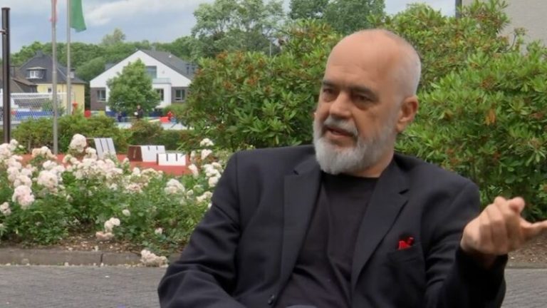 Rama: Ata që vijnë nga Kosova për të luajtur për Shqipërinë s’janë shqiptarë të natyralizuar, janë shqiptarë