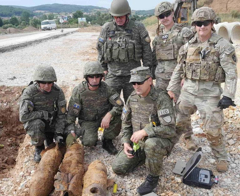 FSK largon bomba të Luftës së Dytë Botërore, u hasën gjatë punimeve në magjistralen Prishtinë-Podujevë