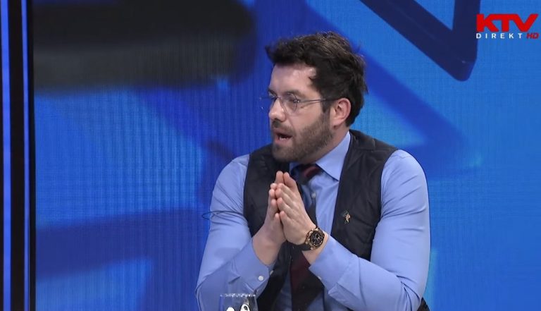 Deklarata befasuese e Rron Gjinovcit: Njerëzit kanë të drejtë me i shërby edhe Serbisë