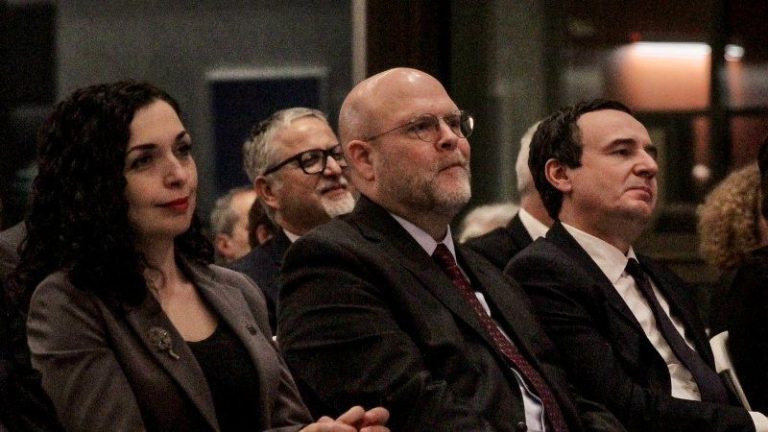 Hovenier: Mbështetjen për Kosovën e kemi në ADN, por kjo s’do të thotë Qeveria mund të bëjë ç’të dojë
