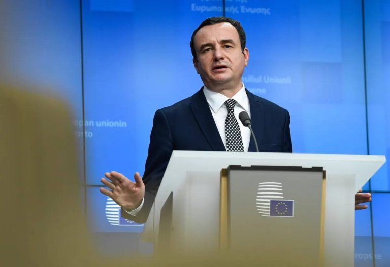 Kurti nga Brukseli: Radoiçiqi duhet të na dorëzohet, ndryshe s’ka normalizim