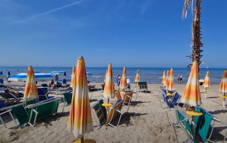 Rriten me të madhe çmimet në Durrës, kosovari: Vjet kam paguar 50 euro dhomën, sivjet 70