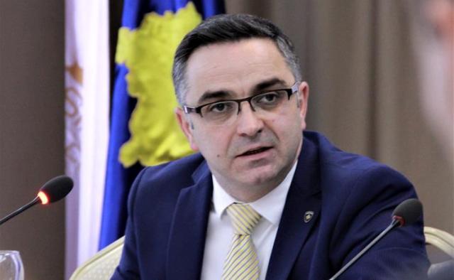 “Paga mesatare 780 euro”, Tahiri i reagon pushtetit: Manipulim me statistika, mesatare e pagës së pozitave politike