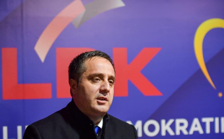 Selmanaj: Qeveria e Kurtit nuk po implementon vlerat amerikane