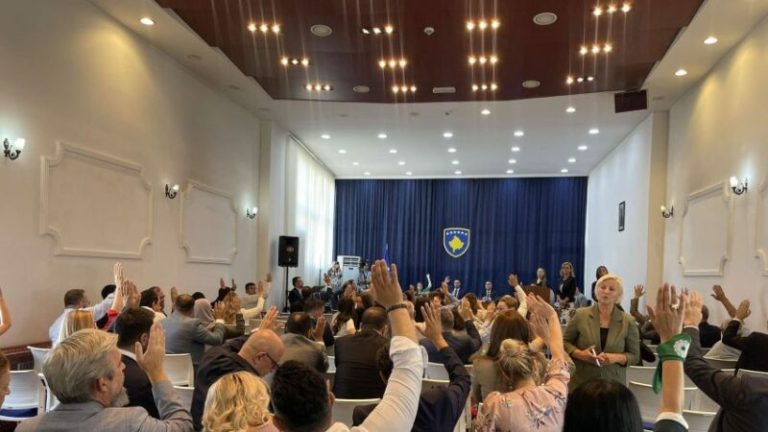 Pushteti injoron ndërkombëtarët: OSBE-ja reagon ashpër pas miratimit të Projektligjit për KPM-në