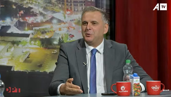 Bajqinovci: Do të ketë zgjedhje të rregullta, Kurti nuk do të largohet nga froni i kryeministrit
