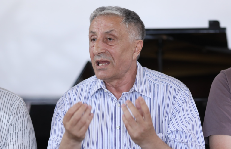 Rrahman Jasharaj paralajmëron grevë: Pakënaqësitë e mësimdhënësve janë rritur