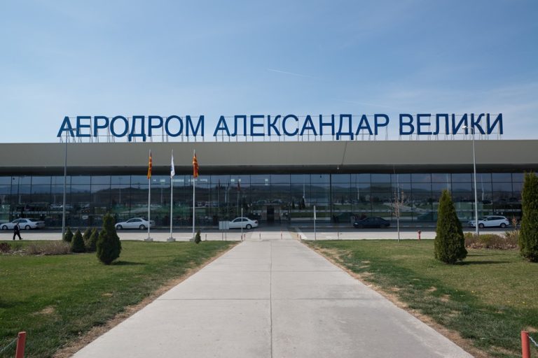 MPB-ja maqedonase: Osmani tentoi të kalonte pa e skanuar telefonin e bagazhin – sigurimi i Gashit dhe dy policë kërcënuan punëtorët e TAV