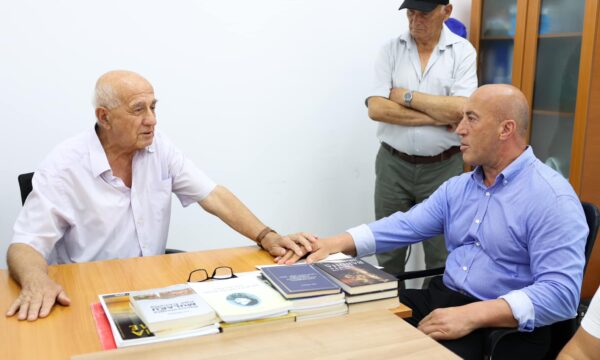 Haradinaj premton që pensionet do të jenë 450 euro