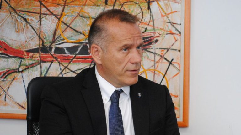 Arifi për Kurtin: Lider që nuk ndërton institucione, por i shkatërron ato nëse nuk i kontrollon vet