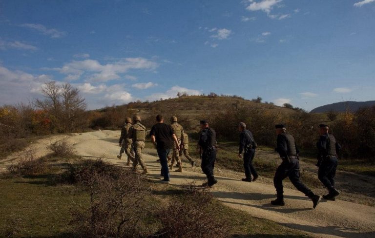 KFOR-i bashkë me Policinë e Kosovës rrisin patrullimet në veri