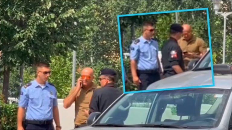 Momenti kur ushtari italian i kërkon policit ta largojë veturën zyrtare nga ura e Ibrit