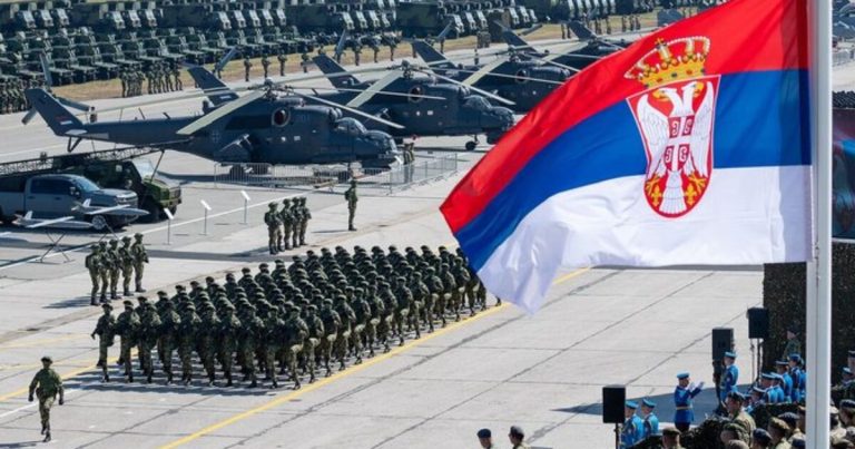 Serbia nxjerr tanket dhe avionët, Vuçiç në ekstazë: Jemi ushtria e parë në Evropë