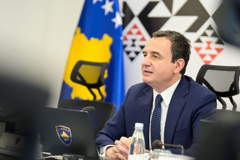 Kurti shkarkon një zëvendësministër