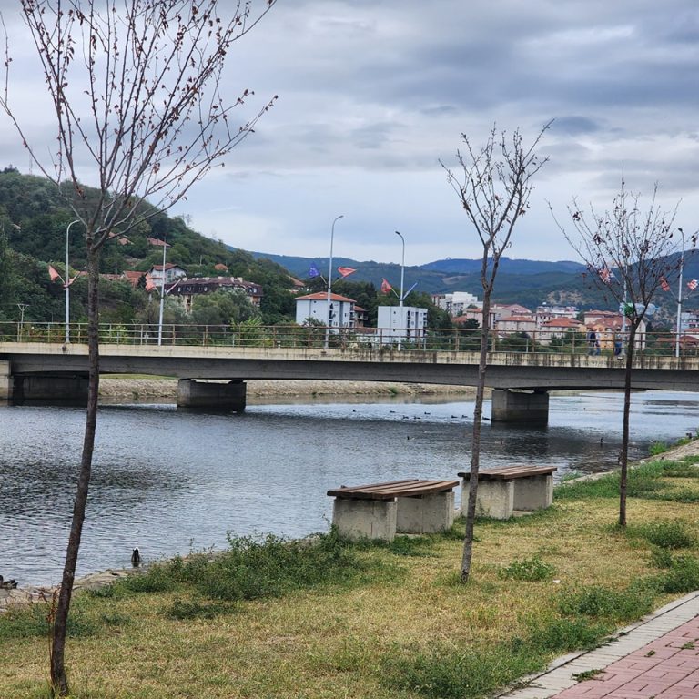 Sot mot me diell dhe vranësira, priten edhe reshje shiu