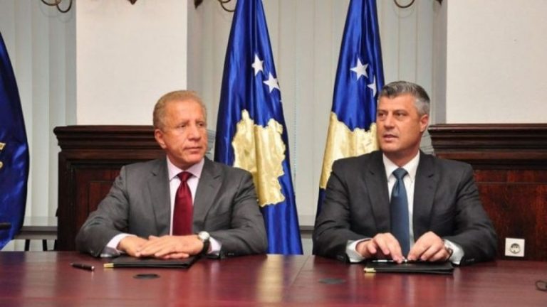 Pacolli viziton Thaçin në Hagë: Presidenti ishte në gjendje të mirë!