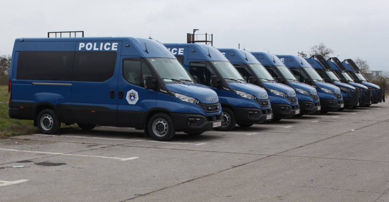 Policia e Kosovës pajiset me automjete të reja për nevoja operative