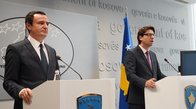 Kurti dhe Murati thërrasin konferencë për media