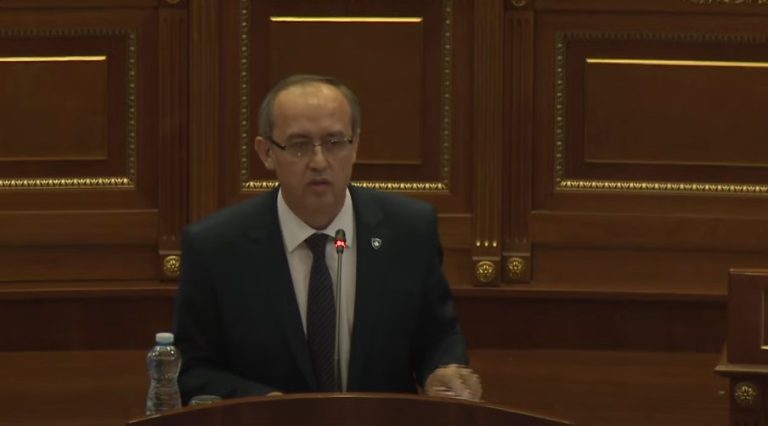 Hoti: Në Qeverinë Kurti ndikimi në ekonomi gati zero