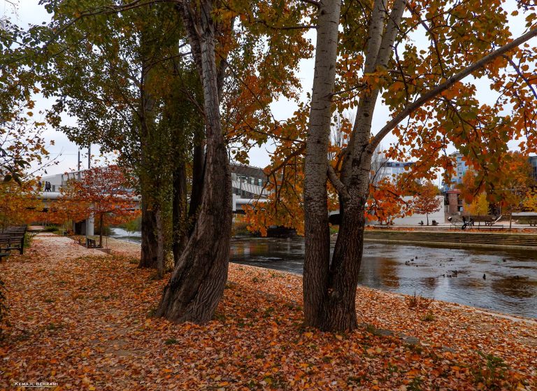 Mëngjesi i ftohtë ndërsa pasdita me diell dhe me mundësi për reshje shiu
