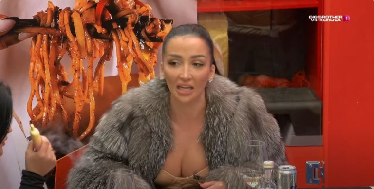 Xheneta: Mundesh me fjetë me një djalë edhe pa qenë në lidhje fare