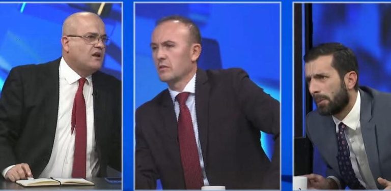 “Ata në Hagë po thonë s’kemi qenë në vija të frontit”: Haxhi Avdyli sul’mon krerët e UÇK-së, Arton Demhasaj i kthehet keq