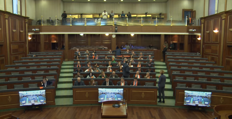 Kuvendi miraton në parim Projektligjin për ndalimin e pijeve energjike nën 18 vjeç