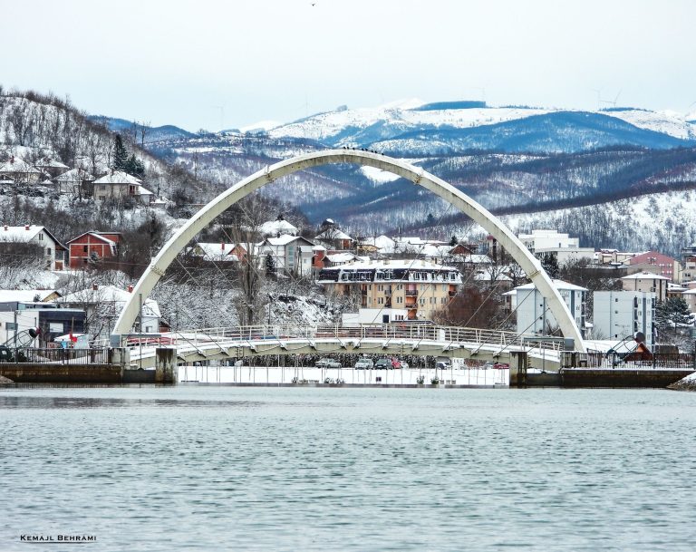 Ftohtë të martën, mundësi për ndonjë rrebesh bore