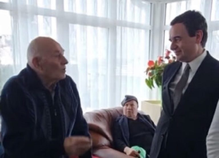 I moshuari në Istog, Kurtit: Pensionet janë rrit pak, një deputet i yti i merr 2000 euro