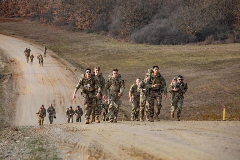 Gazeta turke shkruan për situatën me trupat amerikane në Kosovë: Kosova e pafuqishme përballë Serbisë